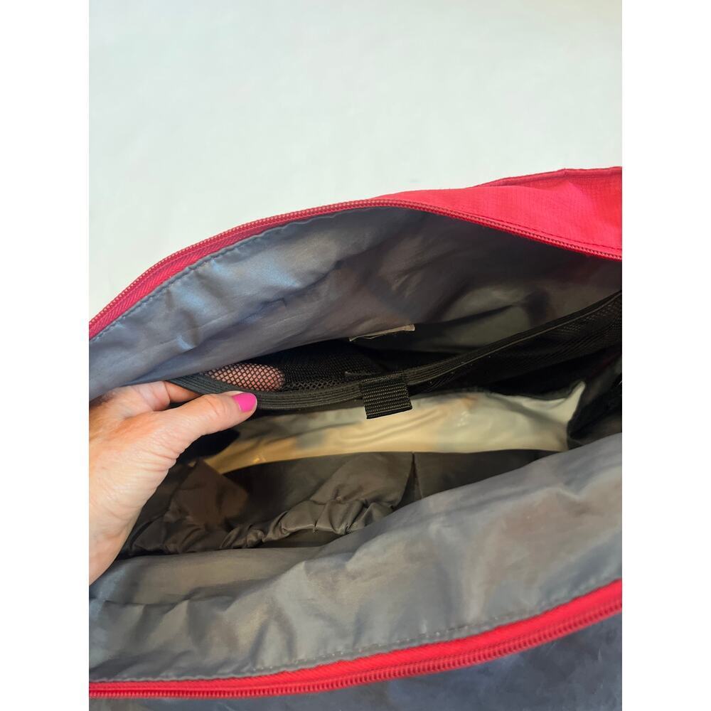 COLUMBIA OUTFITTER MESSENGER DIAPER SHOULDER BAG UNISEX PARENTS RED AND BLACK - Picture 11 of 15